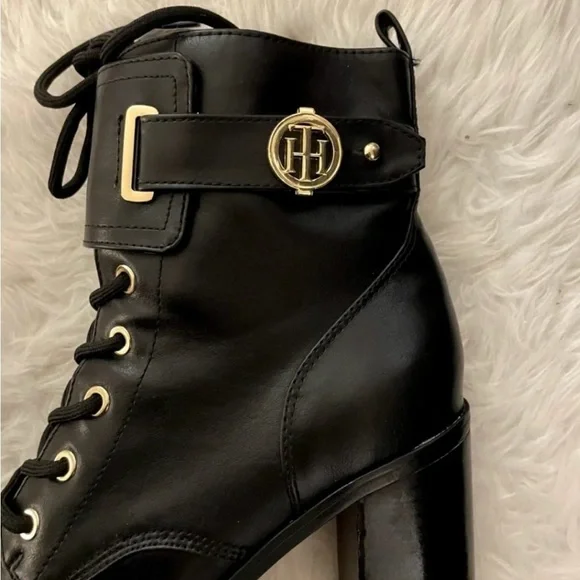 Tommy Hilfiger Boots-7.5 - Picture 5 of 6